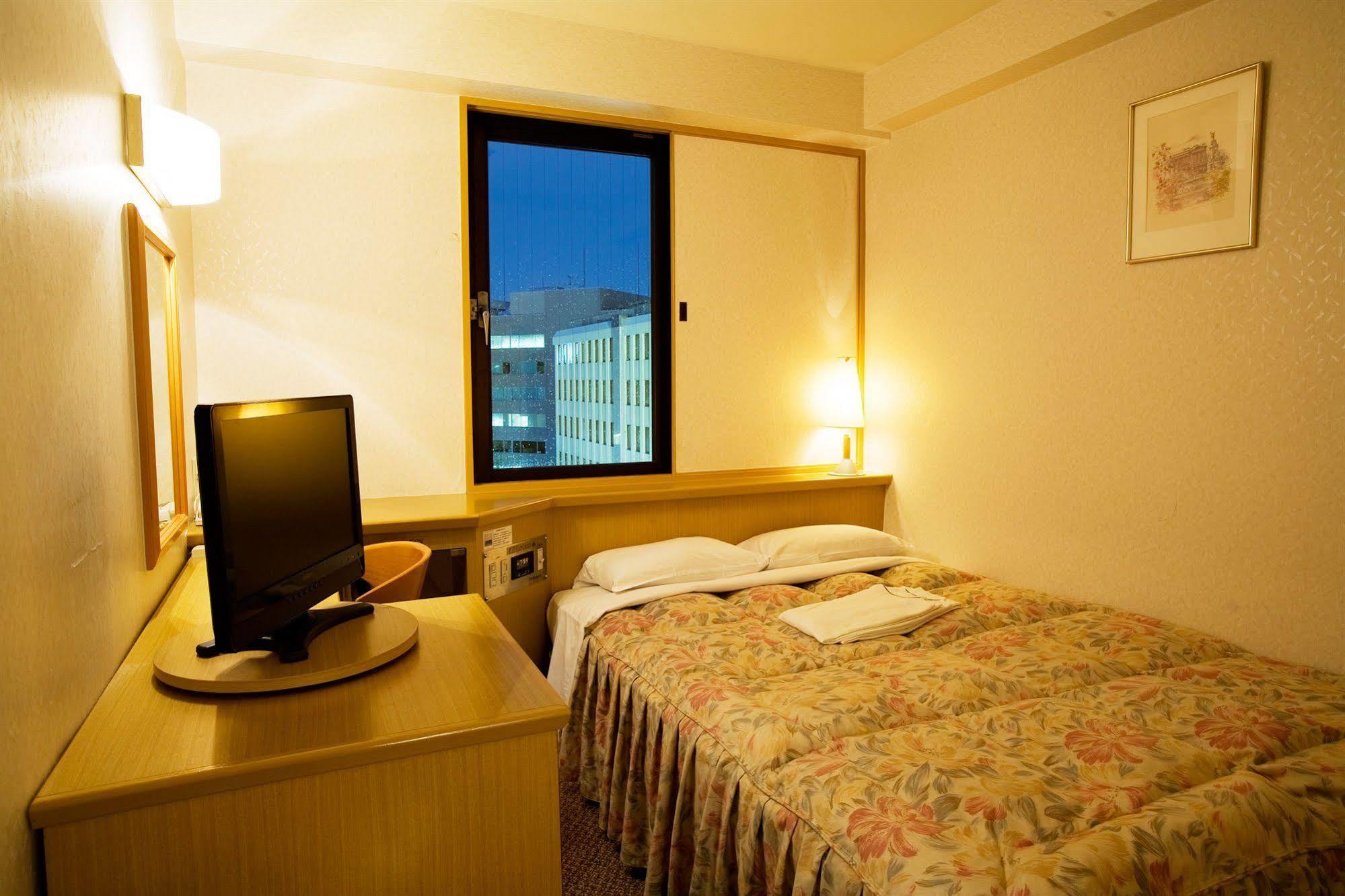 Toyo Hotel Fukuoka  Ngoại thất bức ảnh